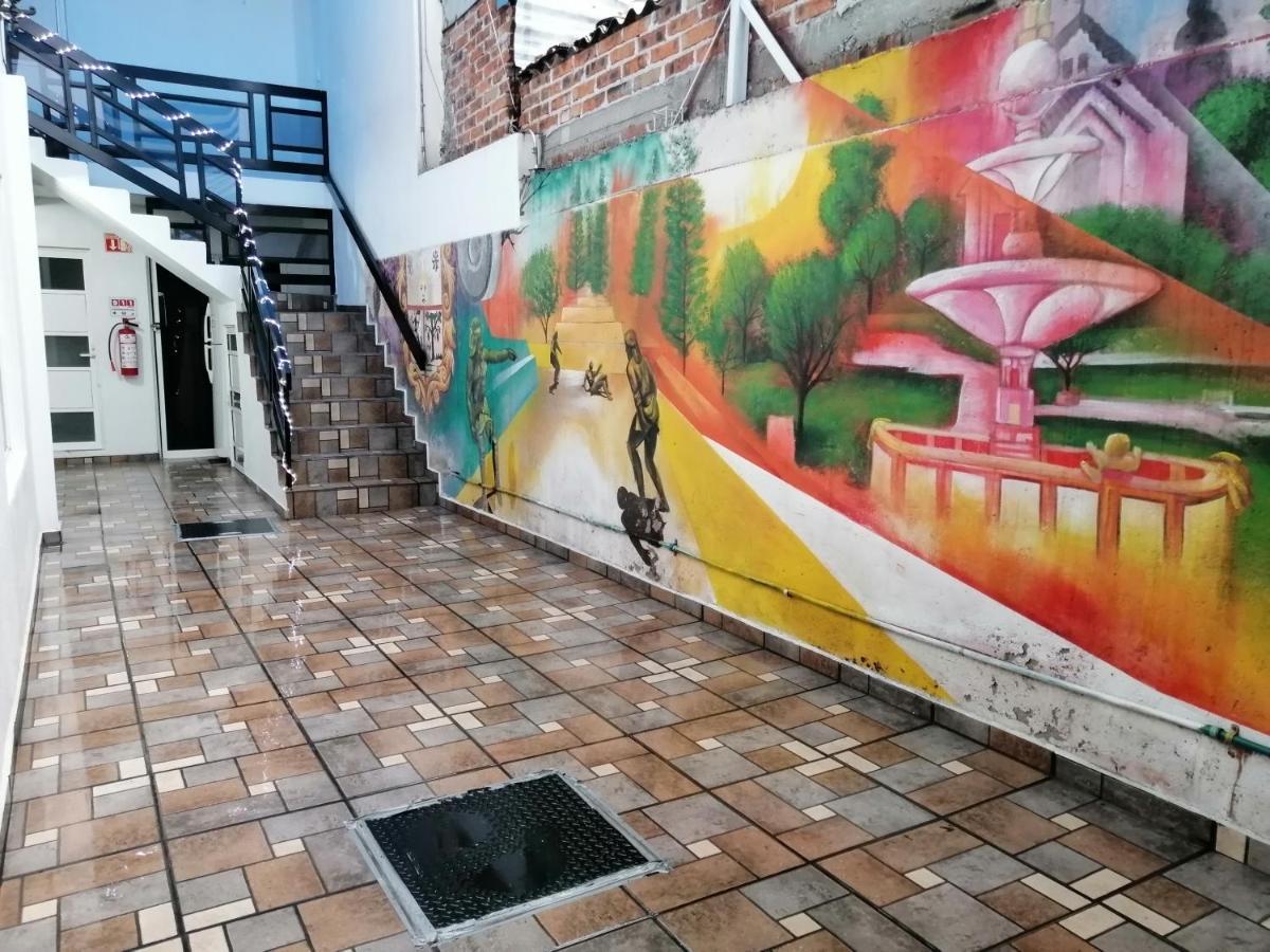 Hostal Maple Керетаро Екстер'єр фото