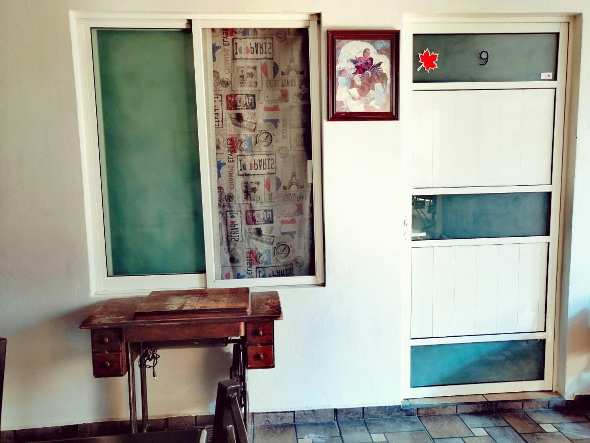 Hostal Maple Керетаро Екстер'єр фото
