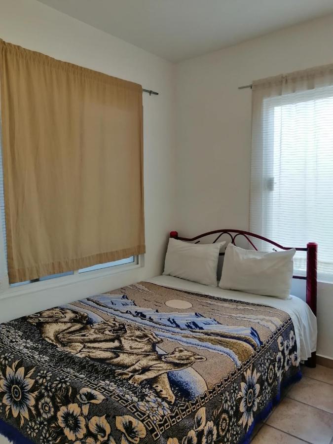 Hostal Maple Керетаро Екстер'єр фото