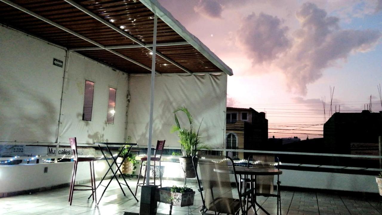 Hostal Maple Керетаро Екстер'єр фото