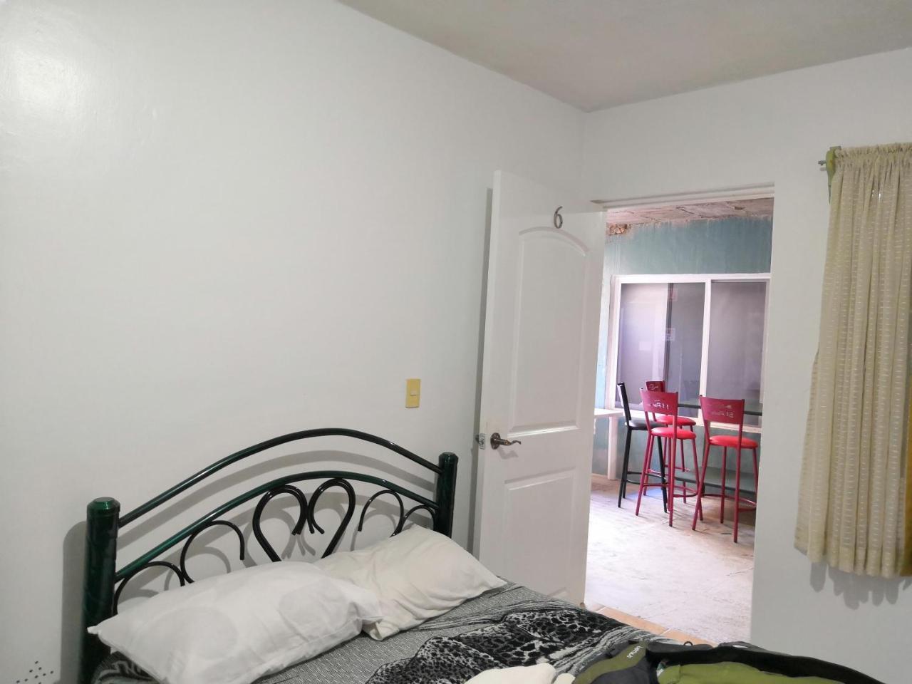 Hostal Maple Керетаро Екстер'єр фото