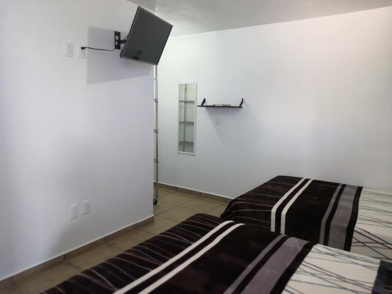 Hostal Maple Керетаро Екстер'єр фото