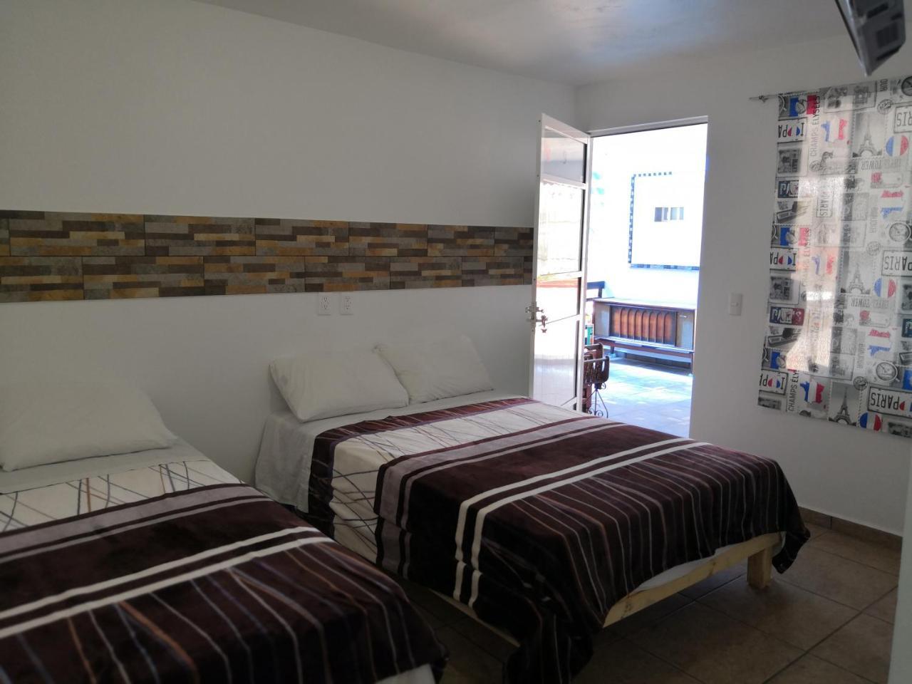 Hostal Maple Керетаро Екстер'єр фото