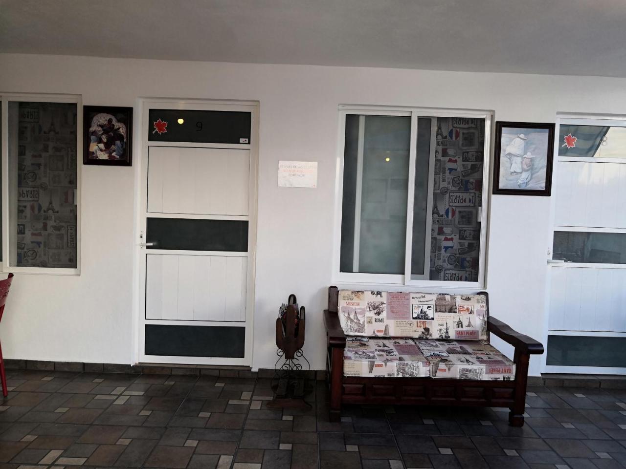 Hostal Maple Керетаро Екстер'єр фото