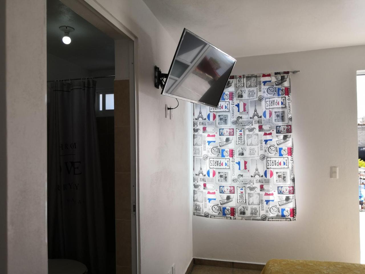 Hostal Maple Керетаро Екстер'єр фото