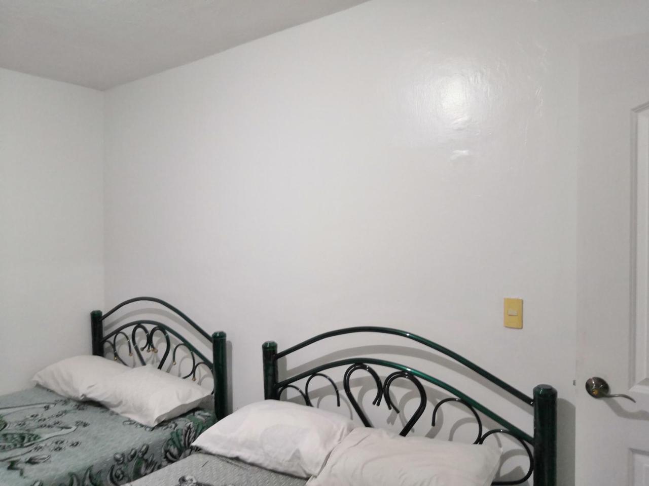 Hostal Maple Керетаро Екстер'єр фото