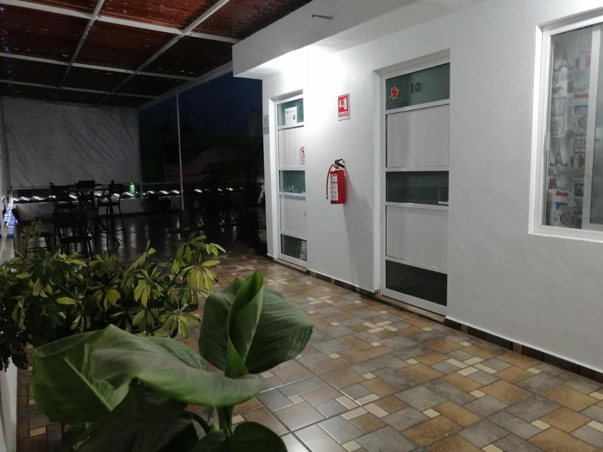 Hostal Maple Керетаро Екстер'єр фото