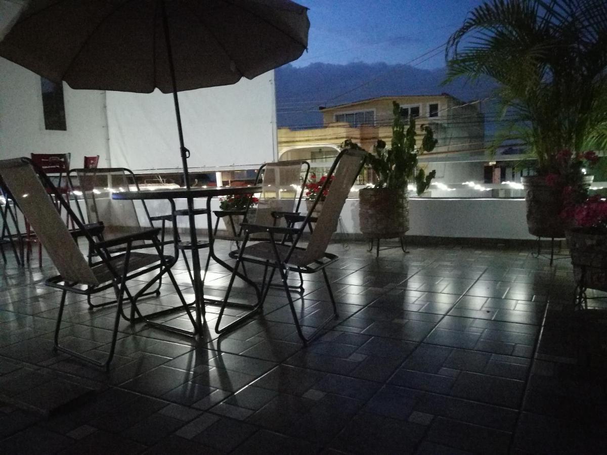 Hostal Maple Керетаро Екстер'єр фото