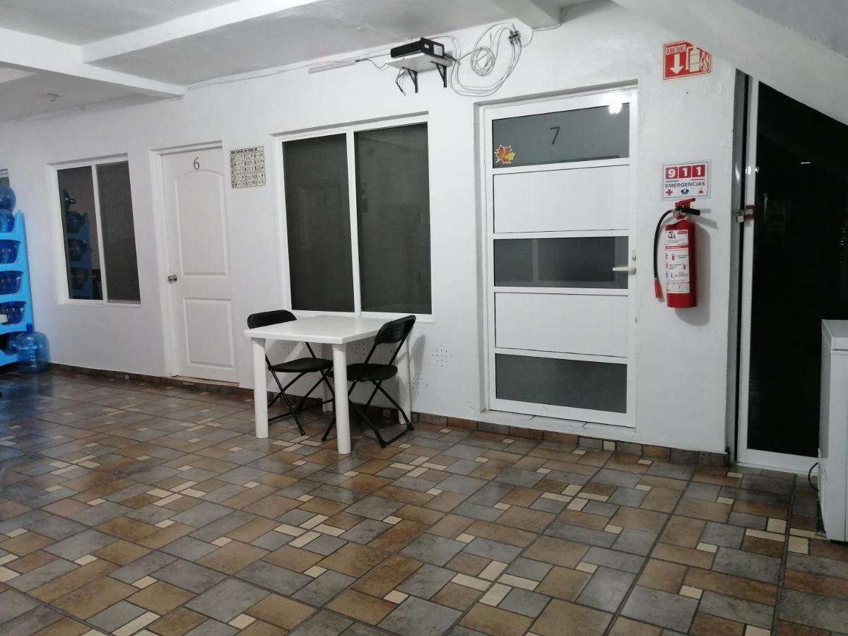 Hostal Maple Керетаро Екстер'єр фото